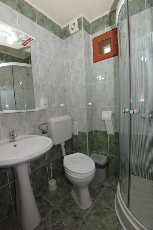 Отель Hotel Pin Azuga Азуга-32